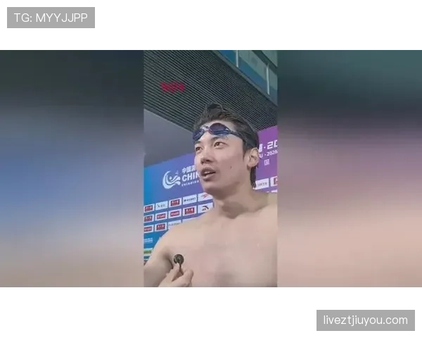 汪顺训练完直接啃鸡腿？这自律和放纵的切换也太真实了